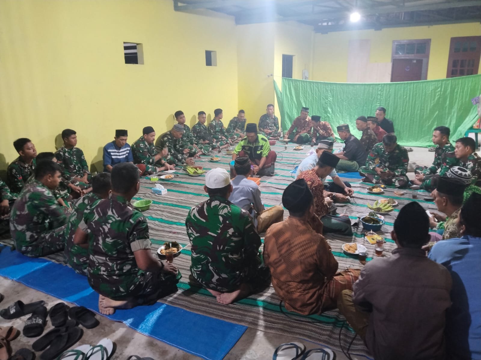 Satgas TMMD Ke-125 Kodim 0825/Banyuwangi Gelar Istighosah Bersama Warga di Dusun Silirsari