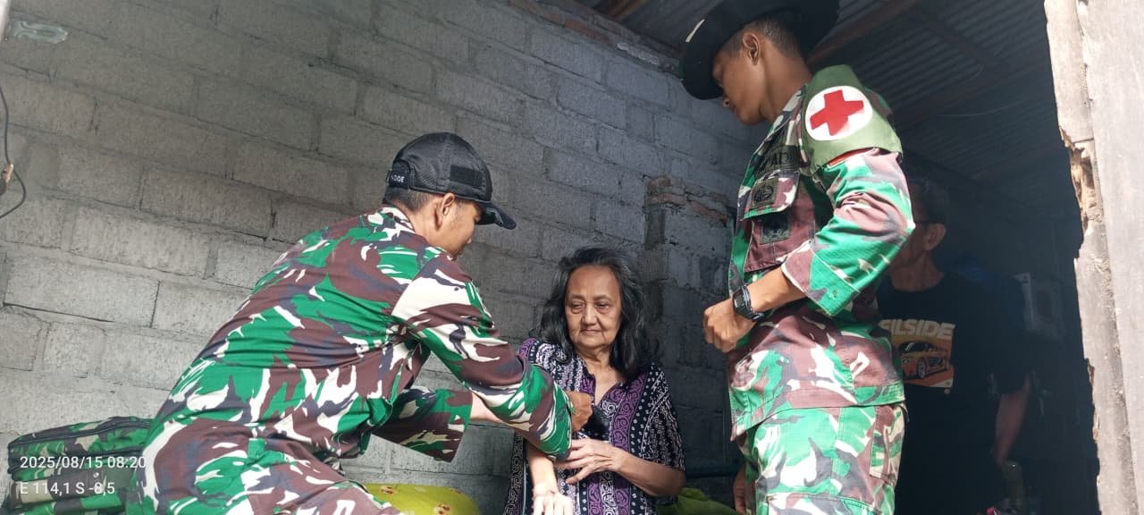 TNI ‘Serbu’ Warga Sekitar Dusun Silirsari
