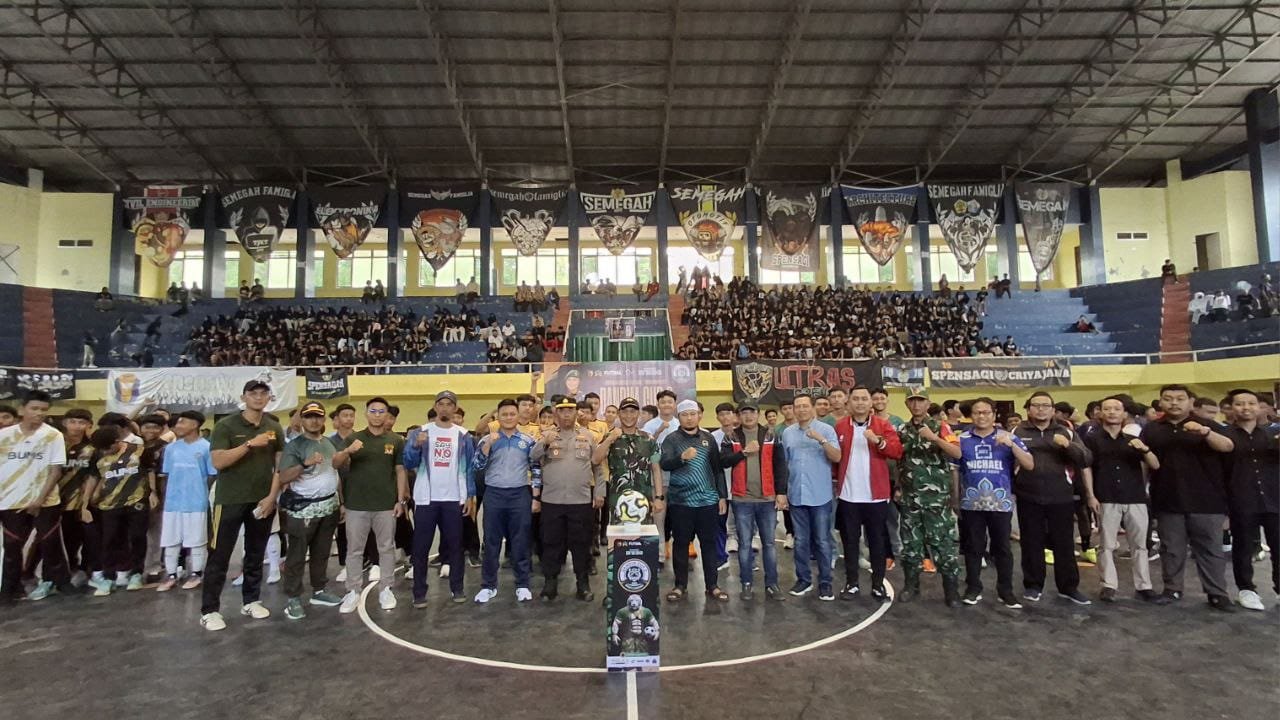 Dandim 0825 Banyuwangi Resmi Buka Turnamen Futsal DANDIM CUP 2, Kobarkan Semangat Generasi Muda