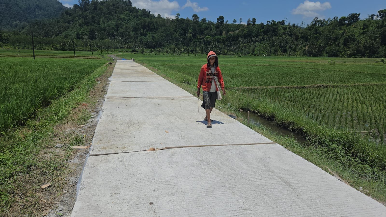 Kerja keras Satuan Tugas (Satgas) TNI Manunggal Membangun Desa (TMMD) ke-126 Kodim 0818/Malang-Batu bersama masyarakat kini mulai membuahkan hasil nyata
