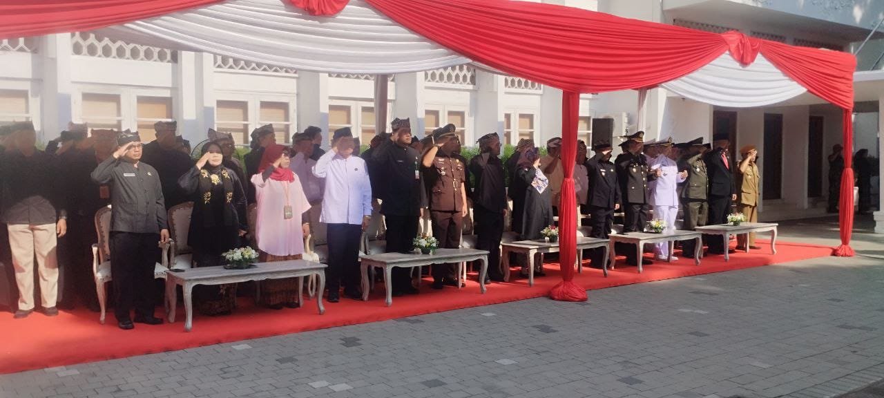 Danramil Kota Banyuwangi Hadiri Upacara Sumpah Pemuda Bersama Bupati, Kobarkan Semangat Persatuan di Pemda