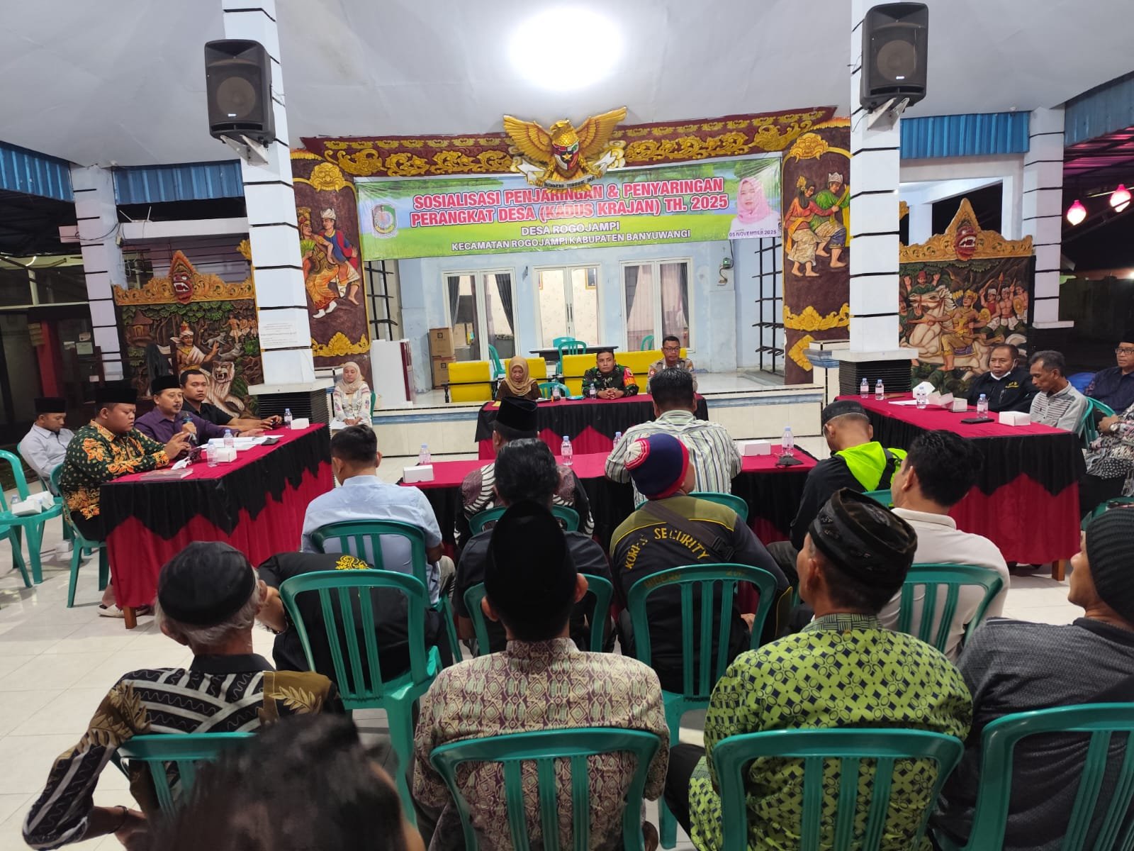 Babinsa Rogojampi Hadiri Sosialisasi dan Penyaringan Perangkat Desa Kadus Krajan Tahun 2025