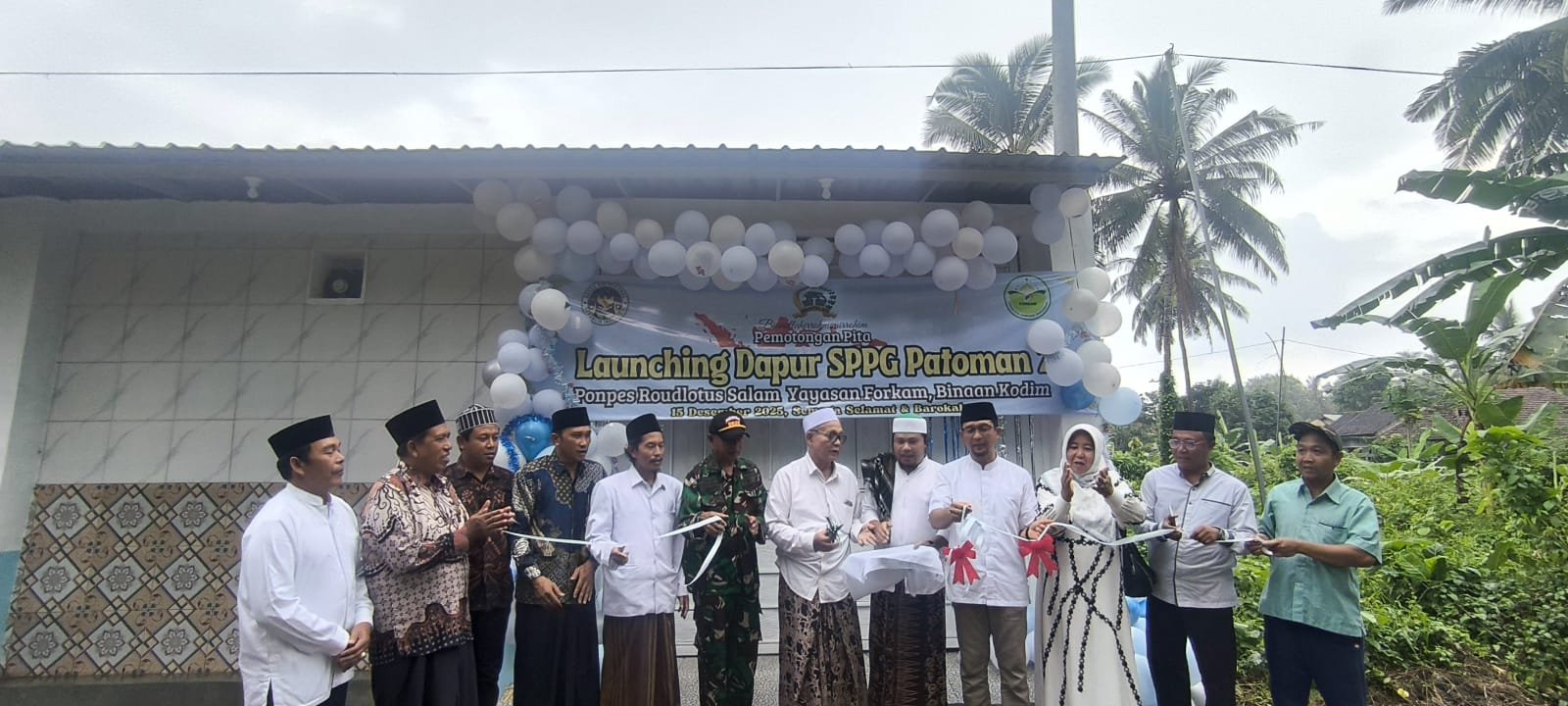 Danramil Rogojampi Hadiri Launching Perdana Program Makan Bergizi Gratis di Desa Watukebo