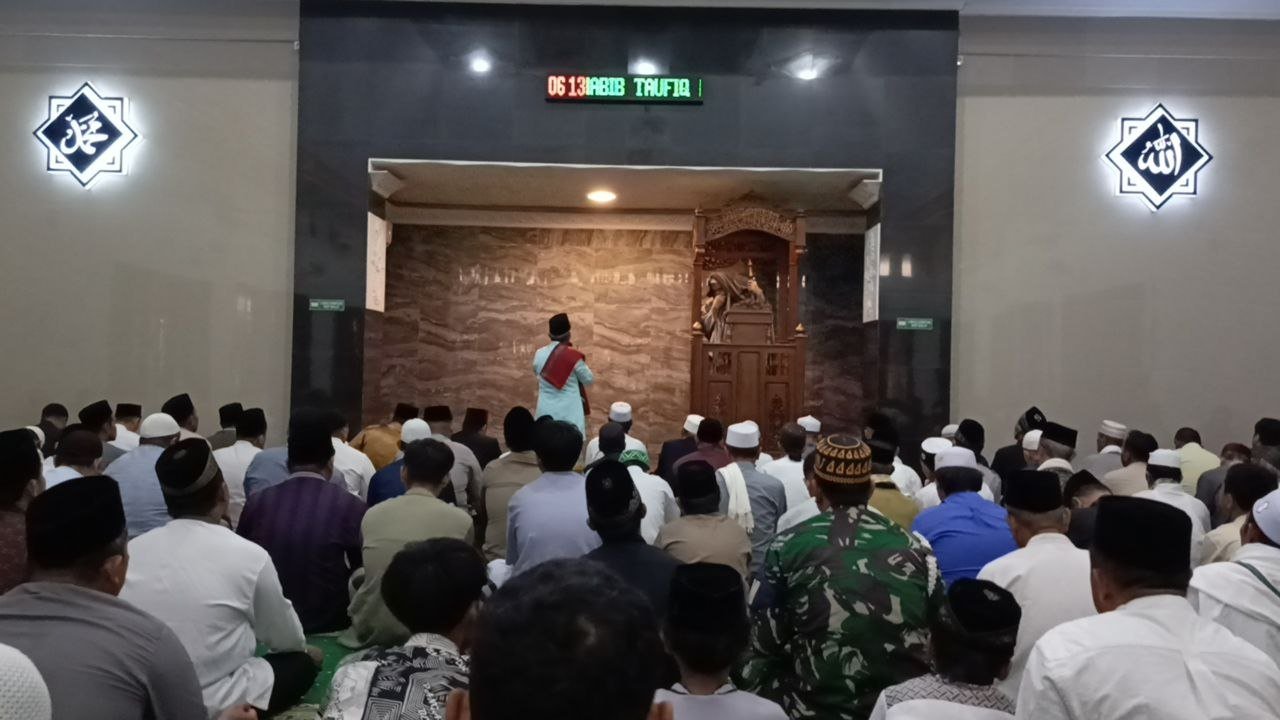 Penuh Khidmat Dan Kebersamaan Kodim 0825/Banyuwangi Gelar Shalat Idul Adha Dan Penyaluran Hewan Qurban