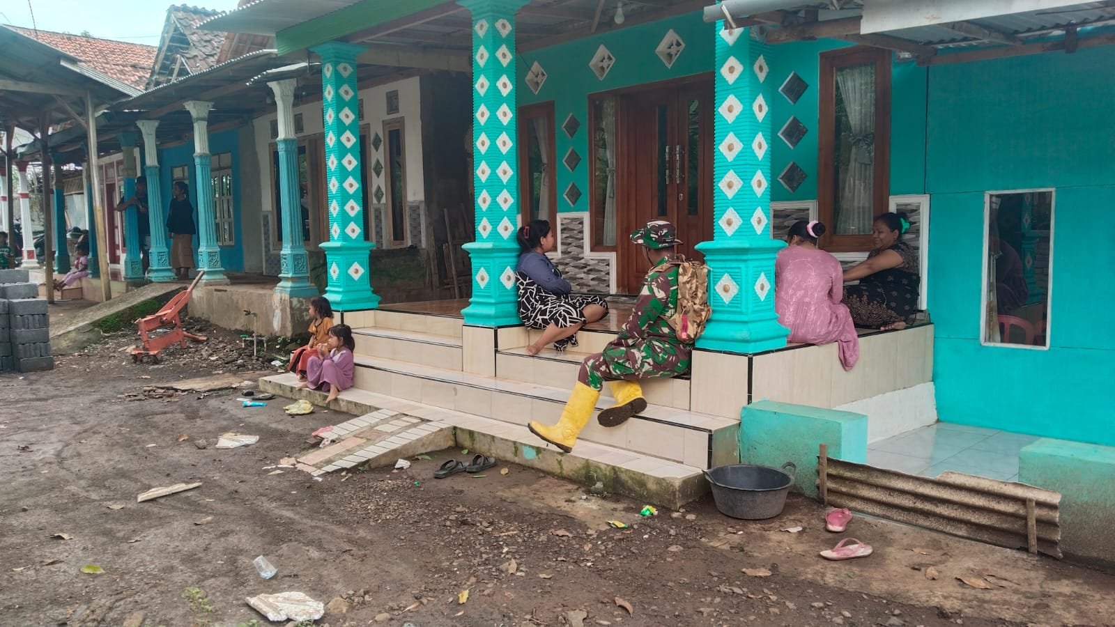 Satgas TMMD Ke-128 Gelar Komsos Sampaikan Program Fisik dan Non Fisik ke Warga Brabe