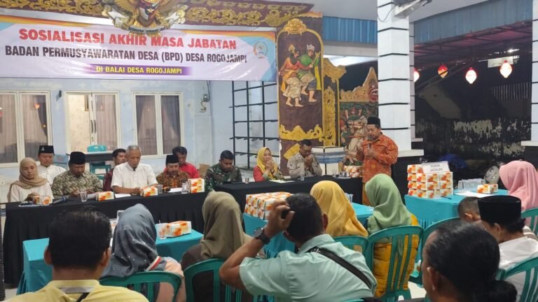 Babinsa Koramil 0825/12 Rogojampi Hadiri Sosialisasi Purna Tugas BPD Desa Rogojampi